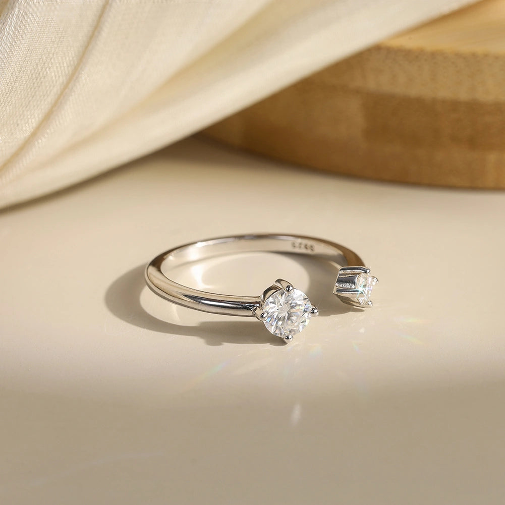 Dialogue Ring